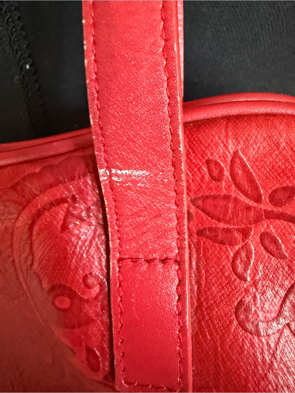 DANIER Vintage Red Leather Kisslock Shoulder Bag Purse Filagree Pattern - Picture 16 of 16